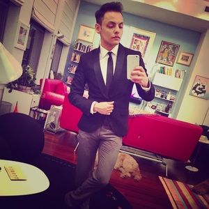 Meet your Posher, Javier